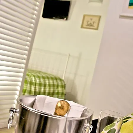 Nostromondo Apartments In Rome City Centre Room photo